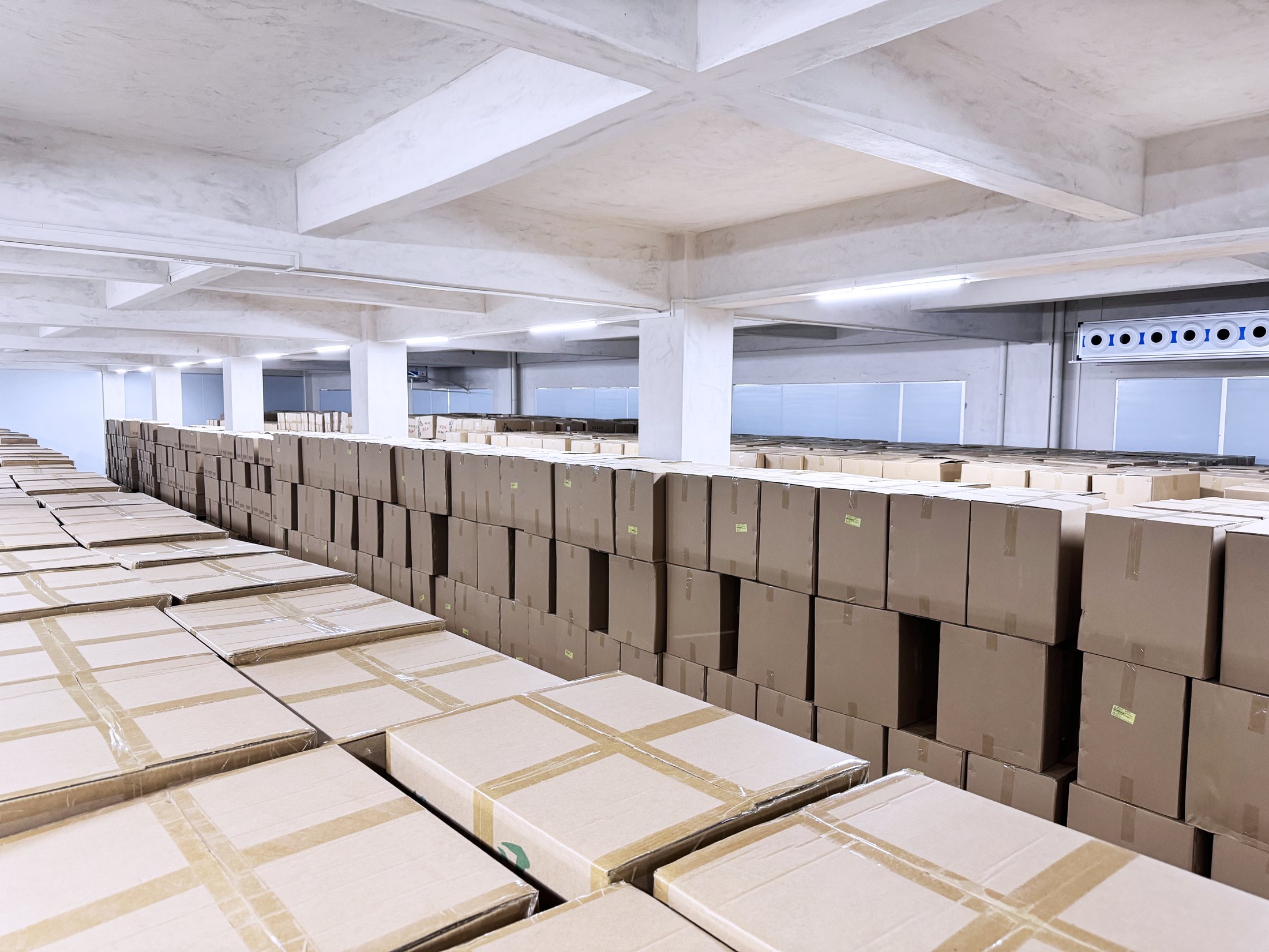 Yuanjin factory exterior and warehouse capacity